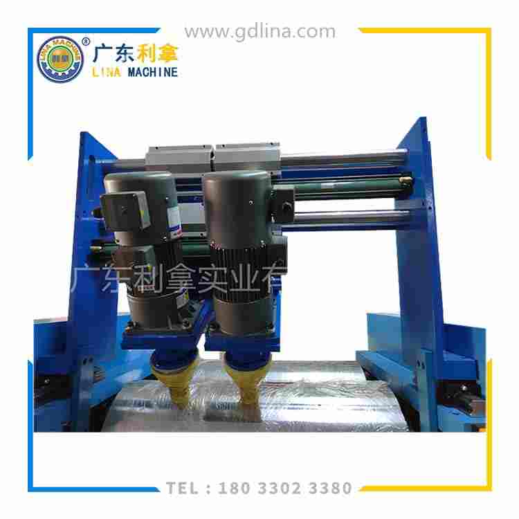 自動(dòng)剝膠硅膠開煉機(jī)視頻